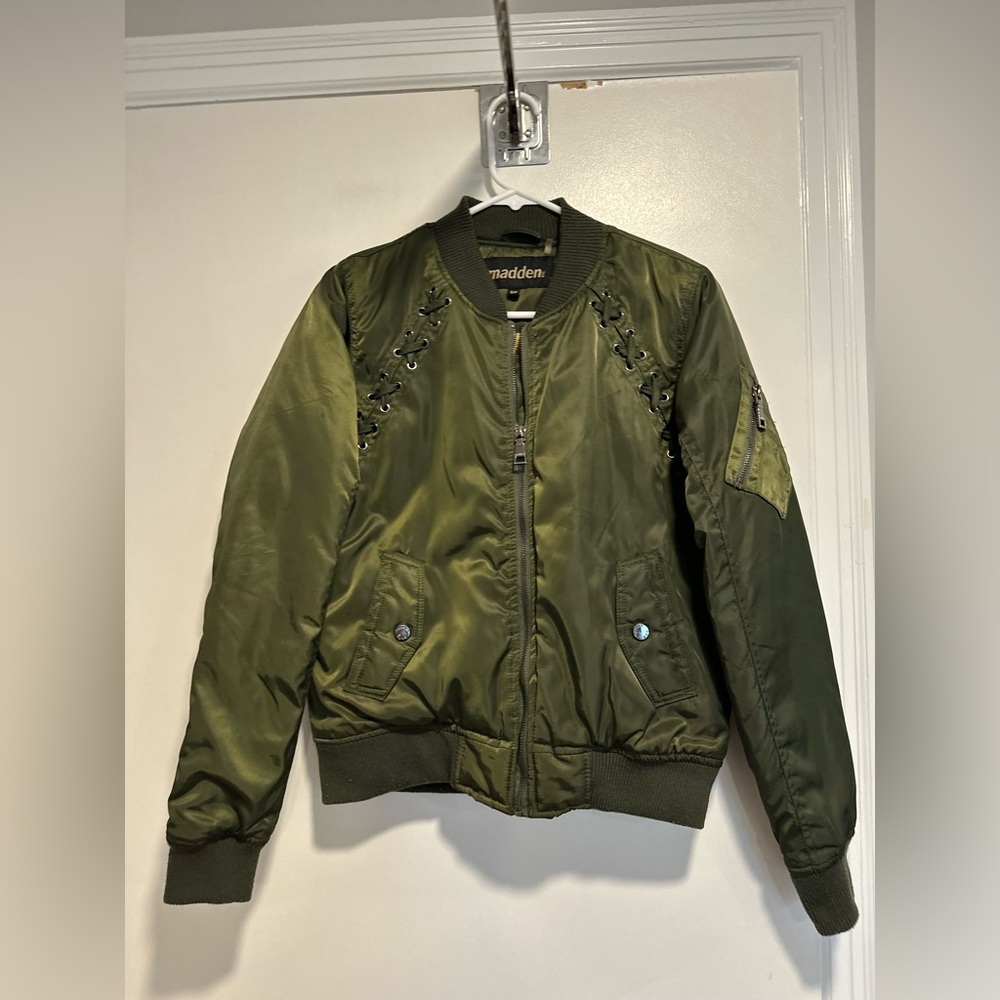 Madden Military Chic SzS Olive green Satin Finish bomber jacket lace-up shoulder